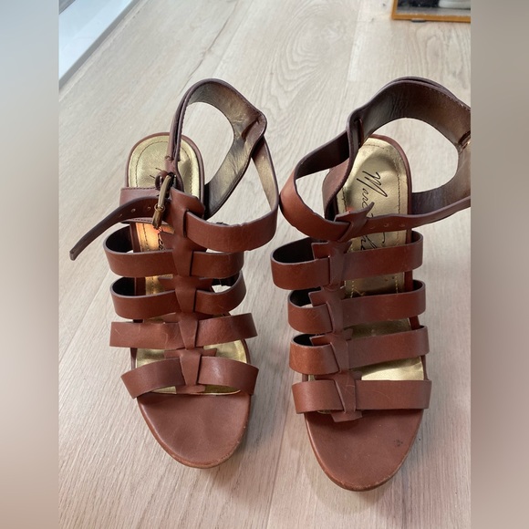 Brown Pumps - Picture 3 of 3